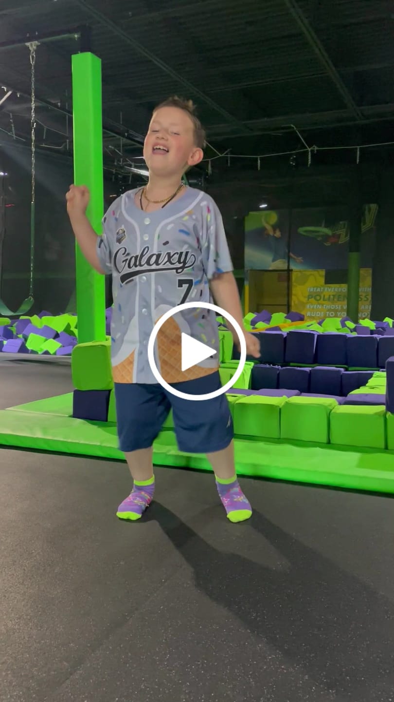 Customer video review of Custom Gray Ice Cream Cone Graffiti Pattern Fashion Authentic Baseball Jersey