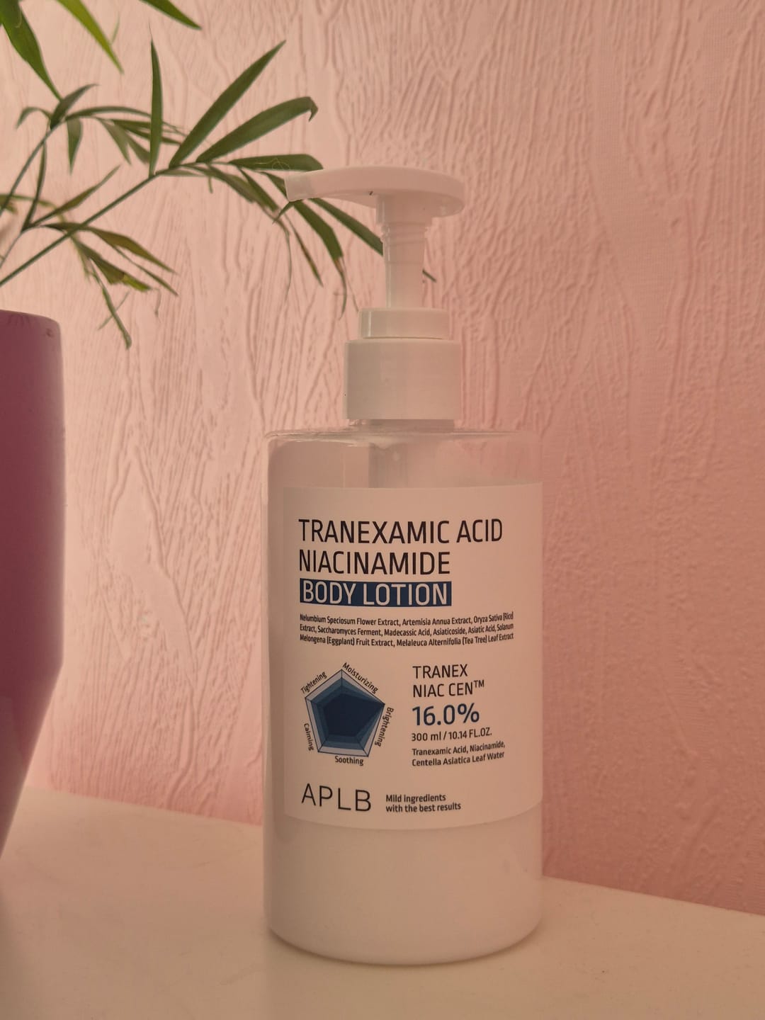 Customer photo review of Ķermeņa losjons ar traneksamskābi APLB Tranexamic Acid Niacinamide Body Lotion