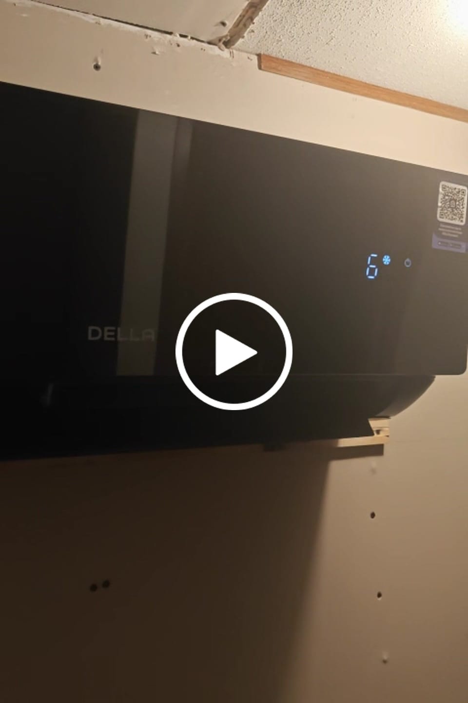 Customer video review of DELLA Umbra Series Mini Split AC R32 Refrigerant