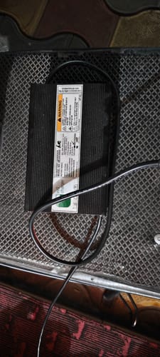Customer photo review of Ampere Electric Scooter Charger - 66.8V 7.5A Lithium Battery Charger - Magnus Pro, Magnus Ex, Zeal and Zeal Ex (New Improved Model STL6075MC)