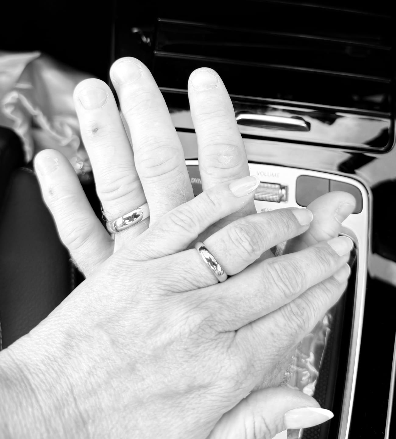 Customer photo review of Original 6mm Wonder Ring