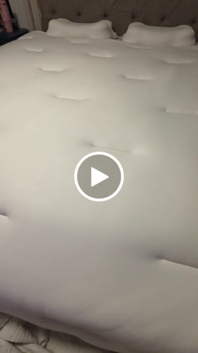 Customer video review of MarshMellow Comforter