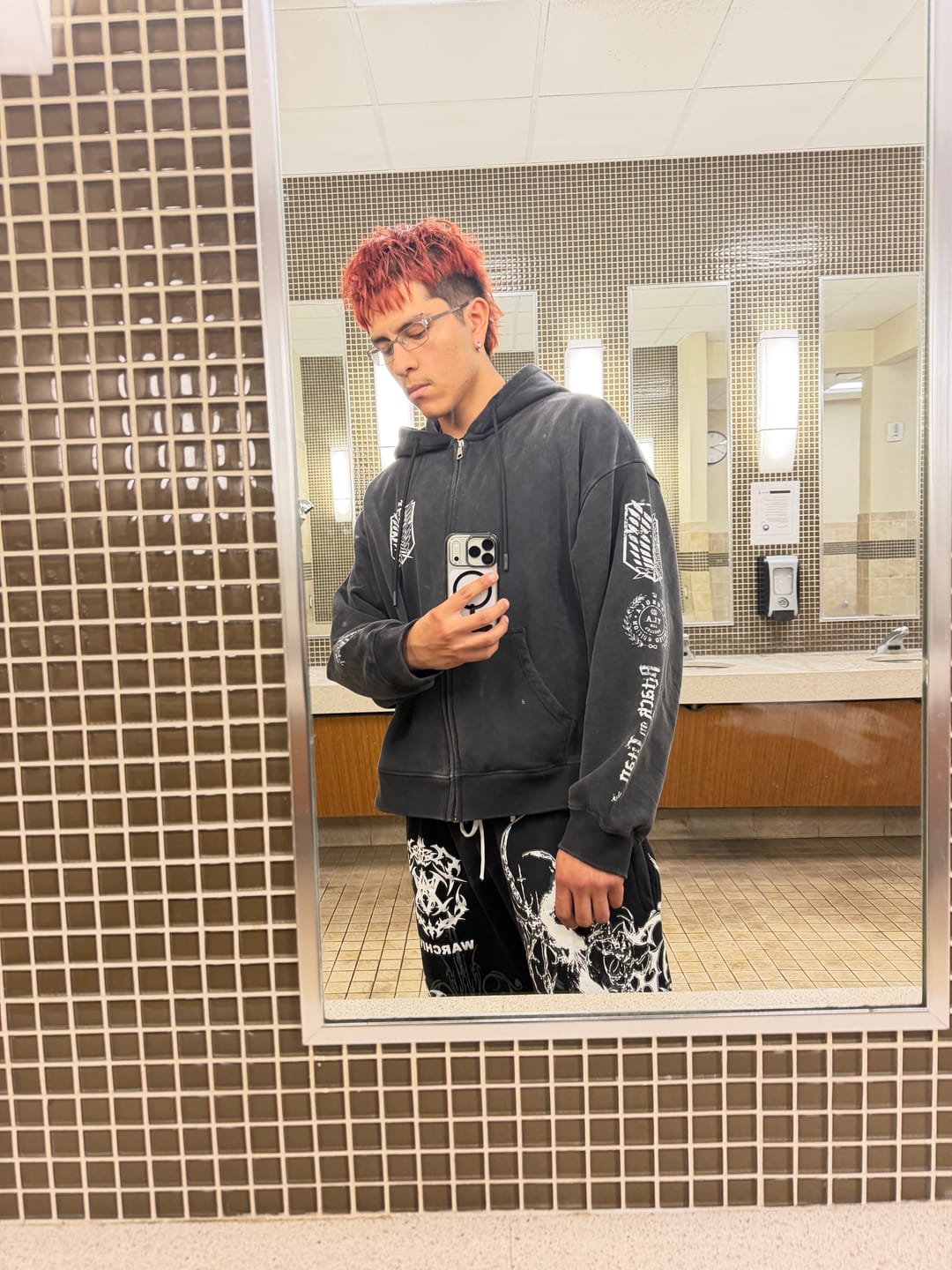Customer photo review of 5138 - AOT©  x YLA Zip-Up Hoodies