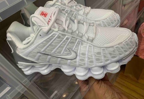 Customer photo review of Nike Shox TL