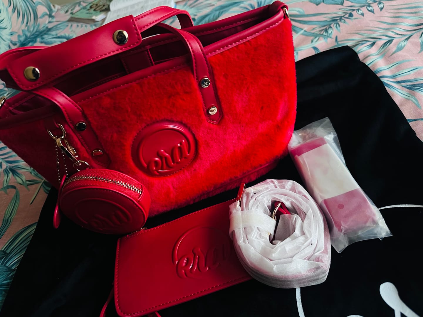 Customer photo review of Red Era Signature Adjustable Strap