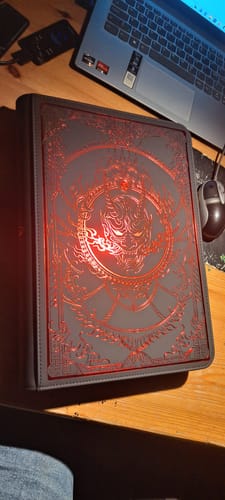 Customer photo review of BLOOD ONI - 9-Pocket Trading Card Binder