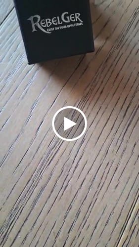 Customer video review of Vintage Band Ring