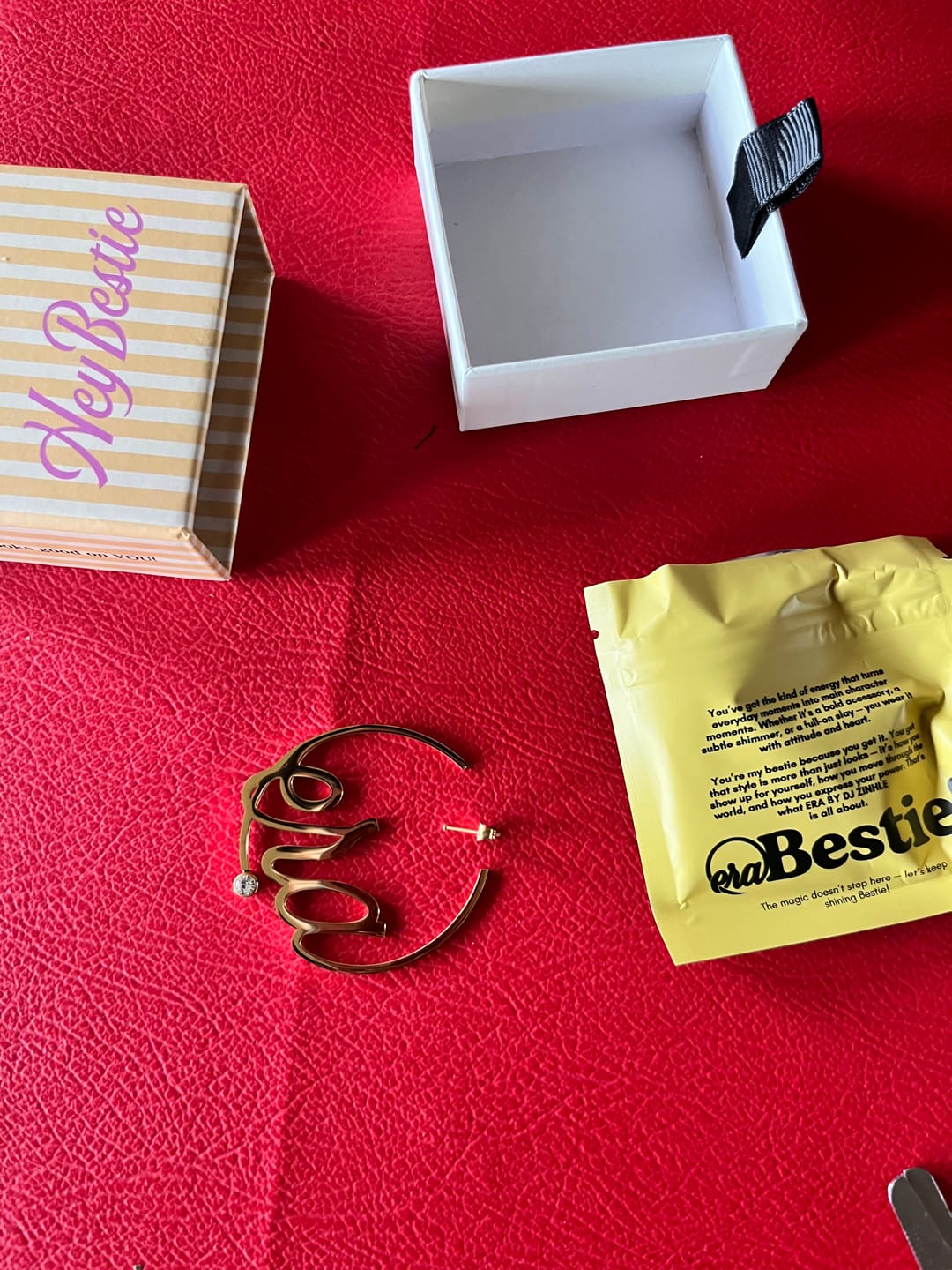 Customer photo review of Gold Era Logo Hoops