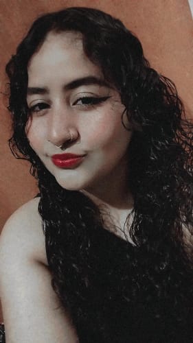 Customer photo review of Piercing Arito con Zirconias Titanio