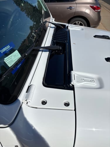 Customer photo review of Cowl Wiper Panel Painted OE Color (Fits JL/JT 2018-2026)