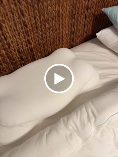 Customer video review of Mellow CloudAlign™ Pillow
