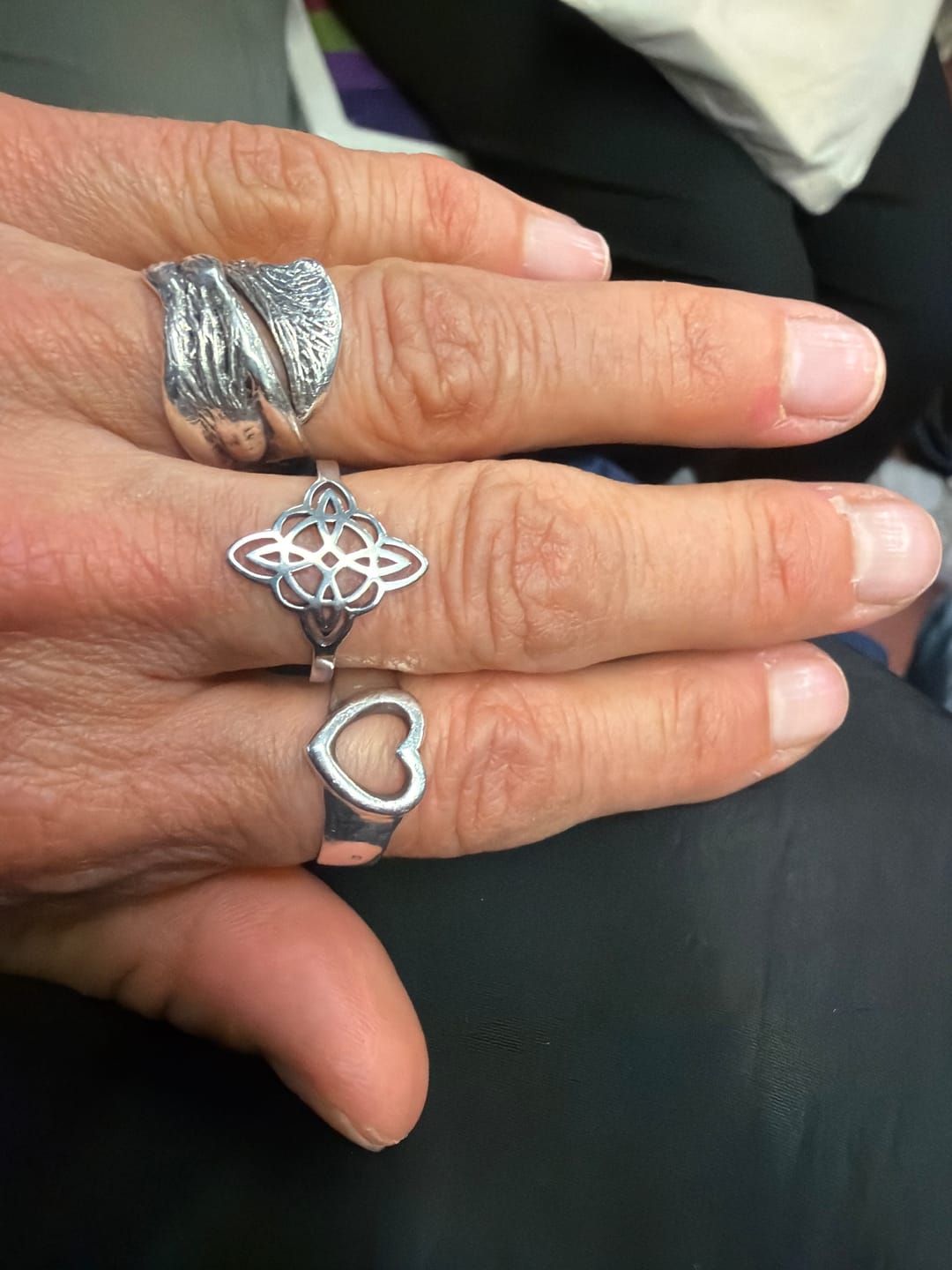 Customer photo review of Bague Ajustable "Protection Éternelle" - Noeud de Sorcière