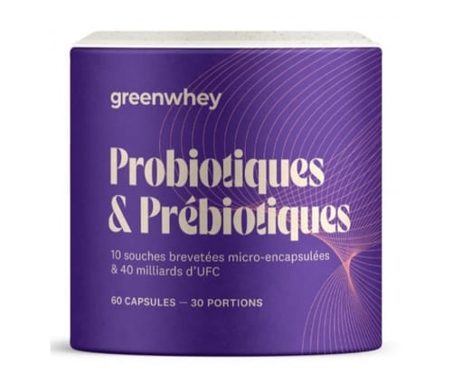 Client montrant le pot violet des Probiotiques & Prébiotiques de Greenwhey.