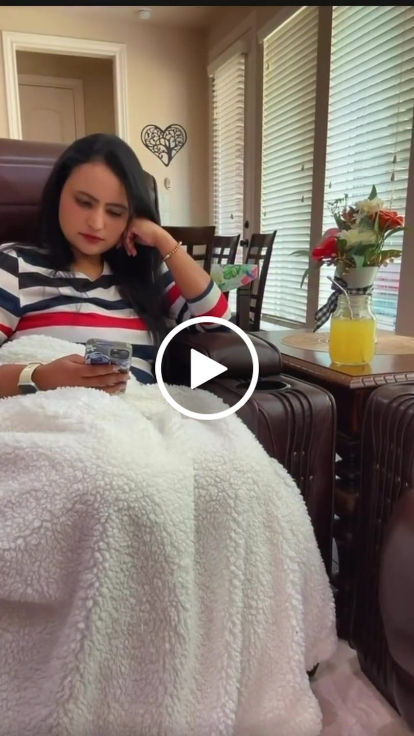 Customer video review of The Olfactory Library: 32pcs Fragrance Discovery Set