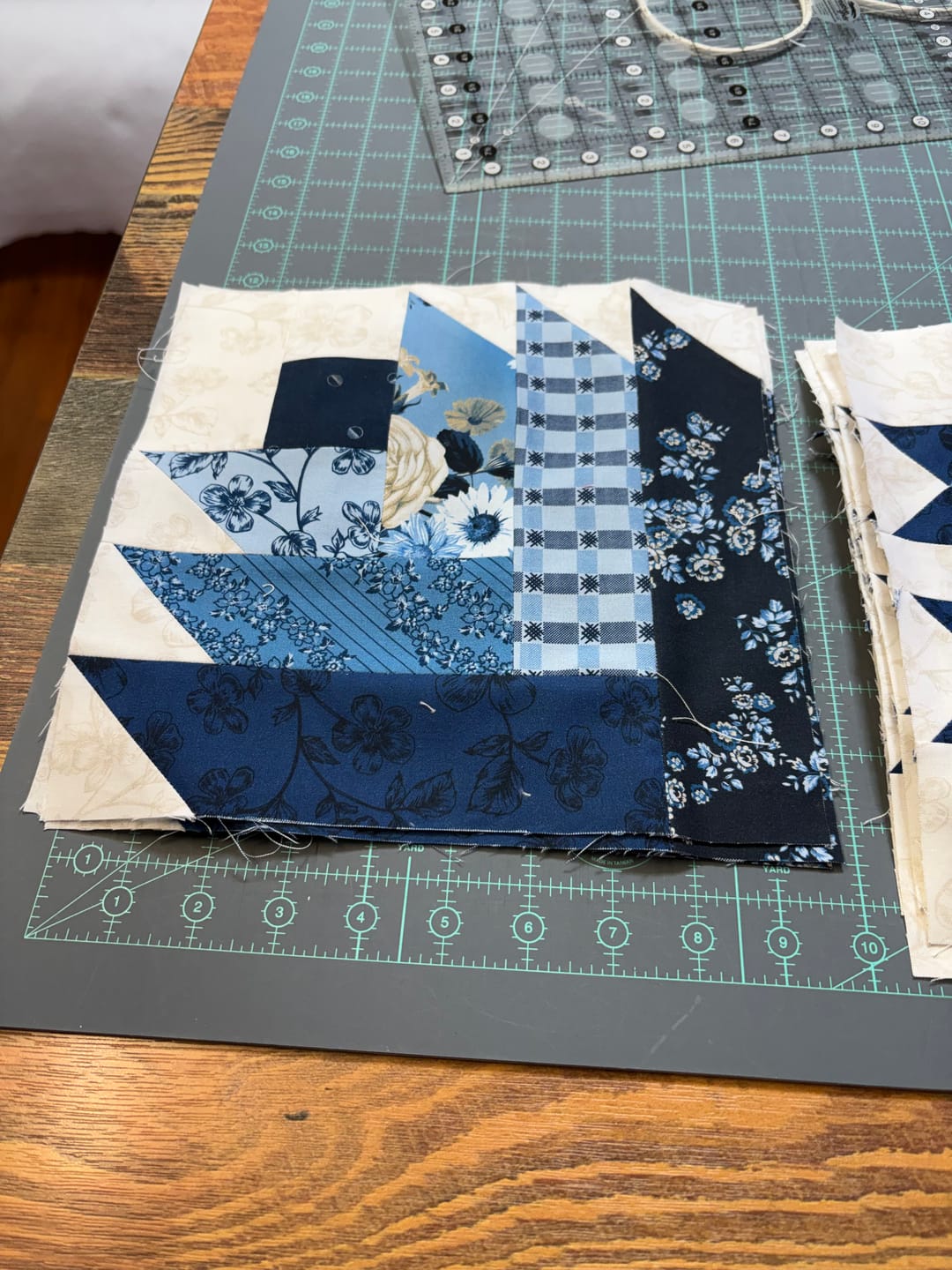 Customer photo review of Block Of The Month - Tulip Bellflower (104.5" x 104.5")