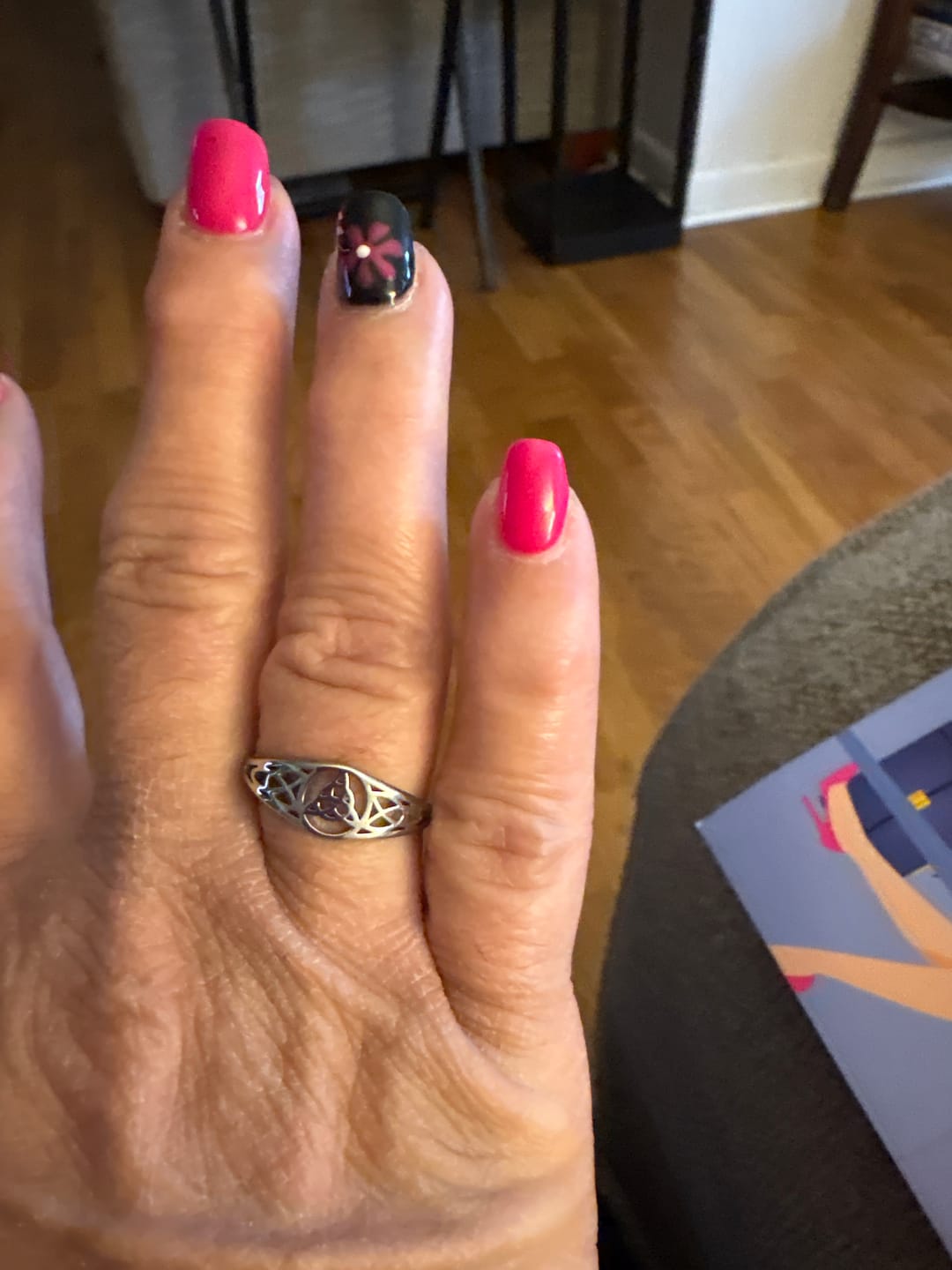 Customer photo review of Titanium Steel Celtic Knot Hollow Ring (Retro Ethnic Style)