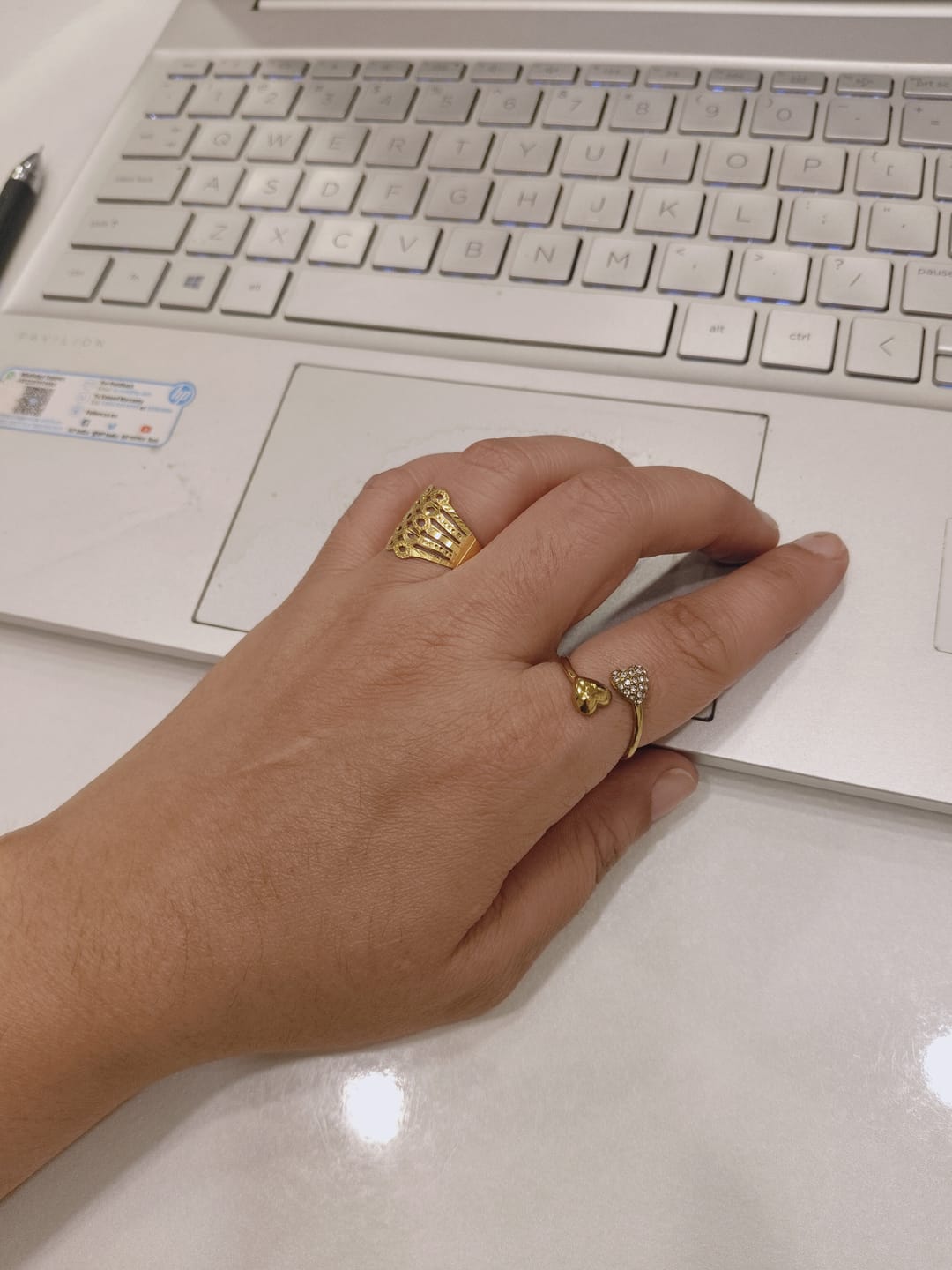 Customer photo review of Gold Stone Studded Heart Shaped Ring