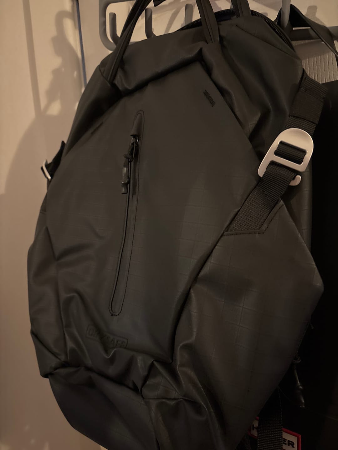 Customer photo review of Mochila Urban 16 Lts Drysafe Negra