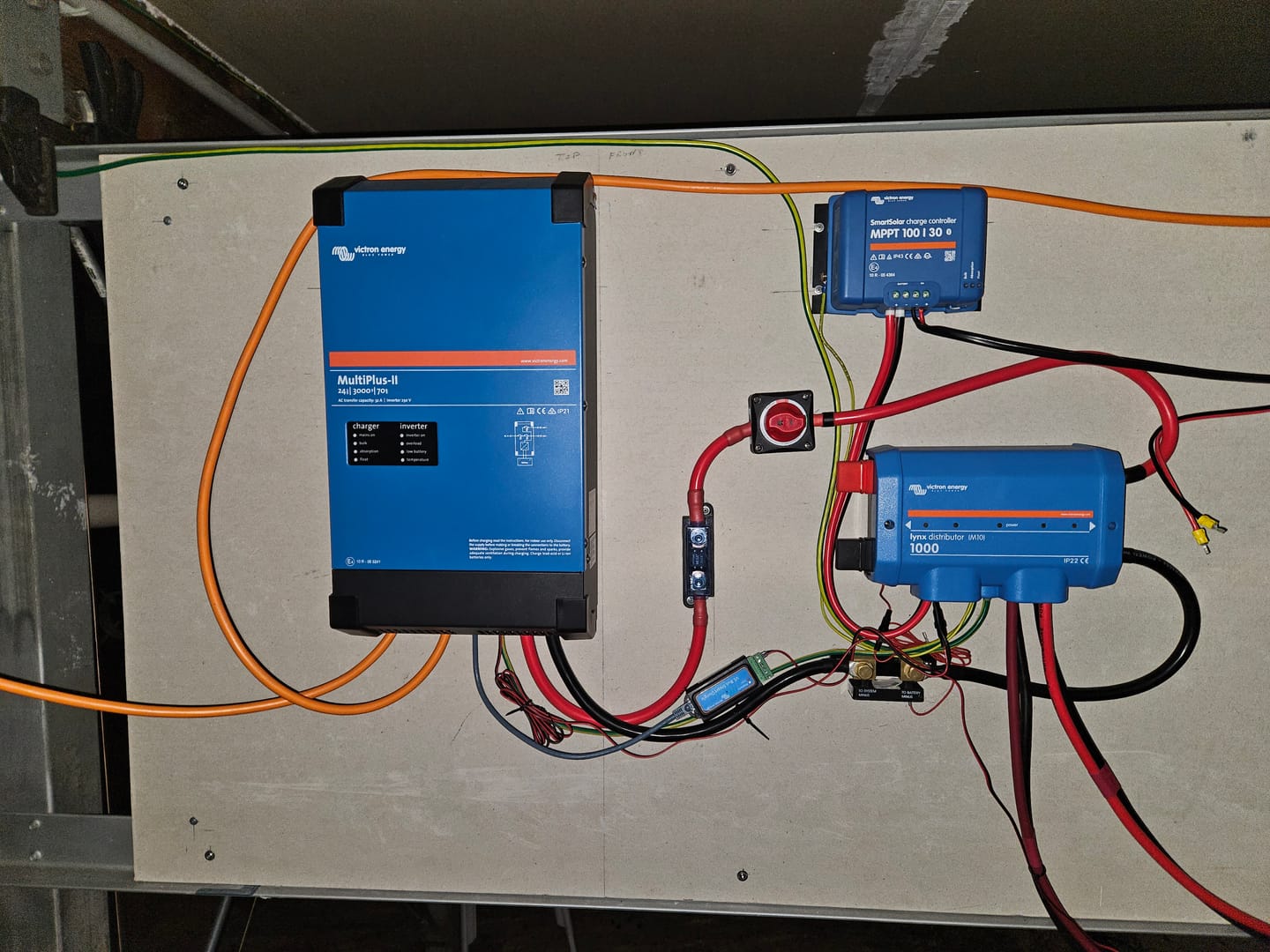 Customer photo review of Victron VE.Bus Smart dongle (ASS030537010)