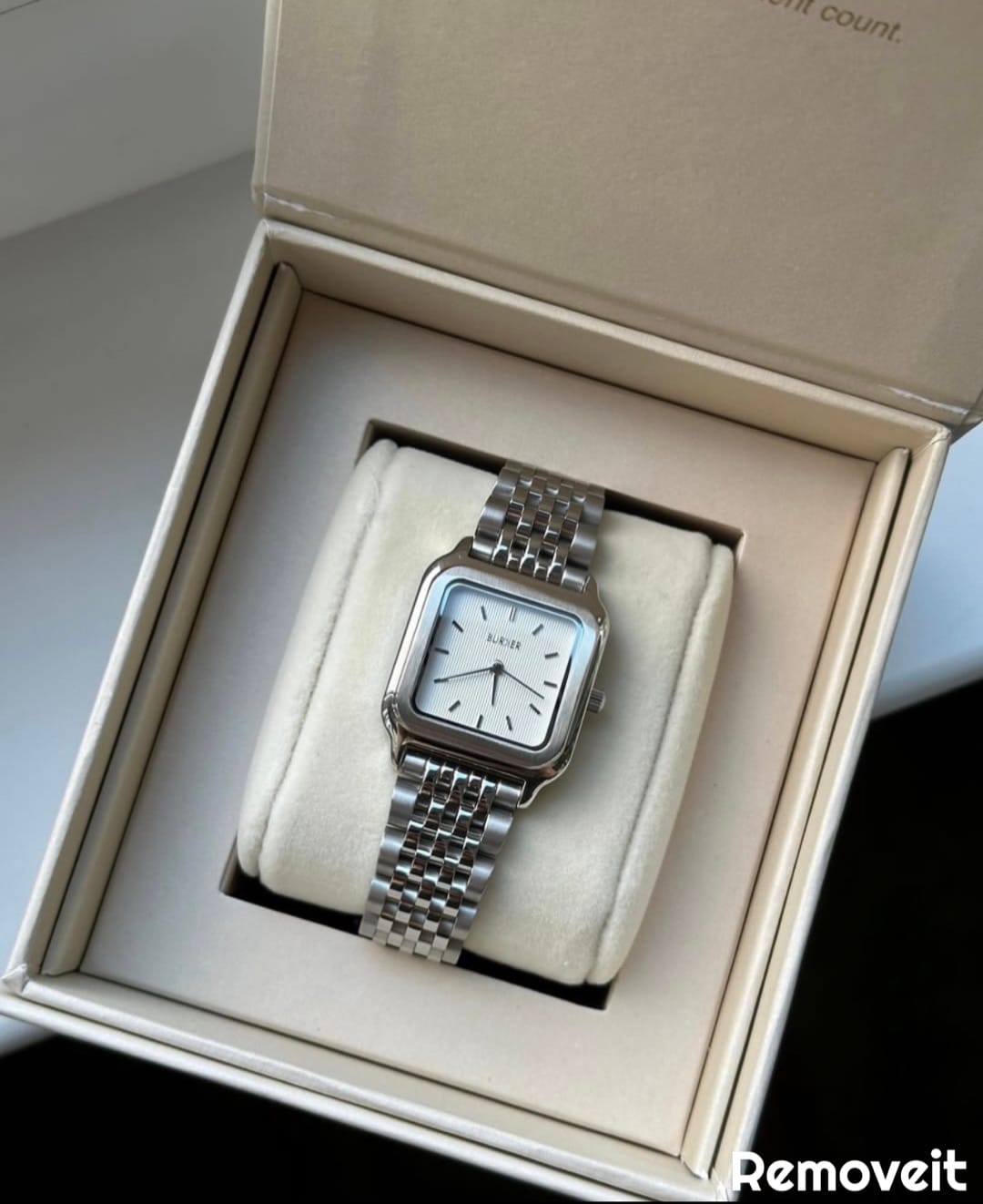Customer photo review of Macy Silver White