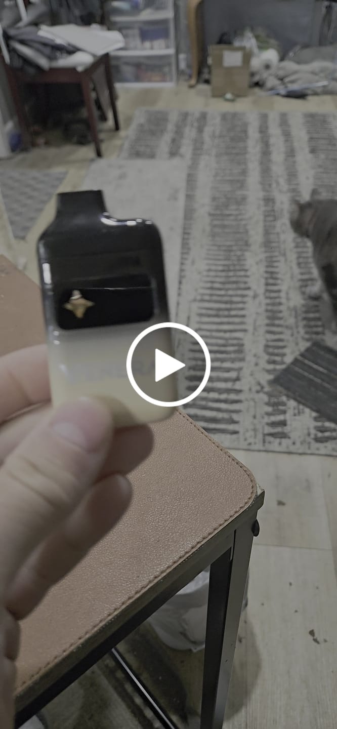 Customer video review of 2G Disposable Vape Pen