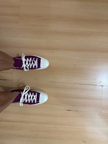 Customer photo review of Zapatillas Converse Chuck Taylor Lugged 2.0 Tacones Hi Violeta