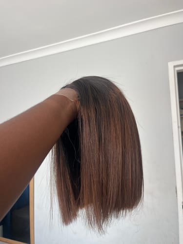 Customer photo review of Vietnamese SDD Bone Straight 2X6 Ombre Choc Brown 10 Inch Wig