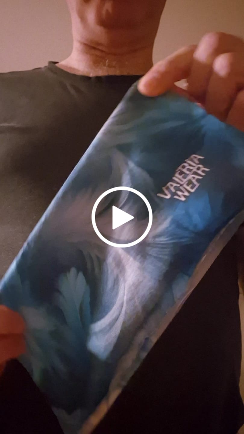 Customer video review of Valeria Wear - Ayışığı Tüyleri Desenli Buff