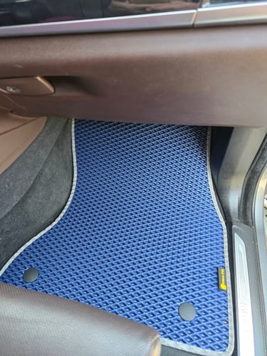 Customer photo review of Auto Fußmatten nach Maß - Komplettset