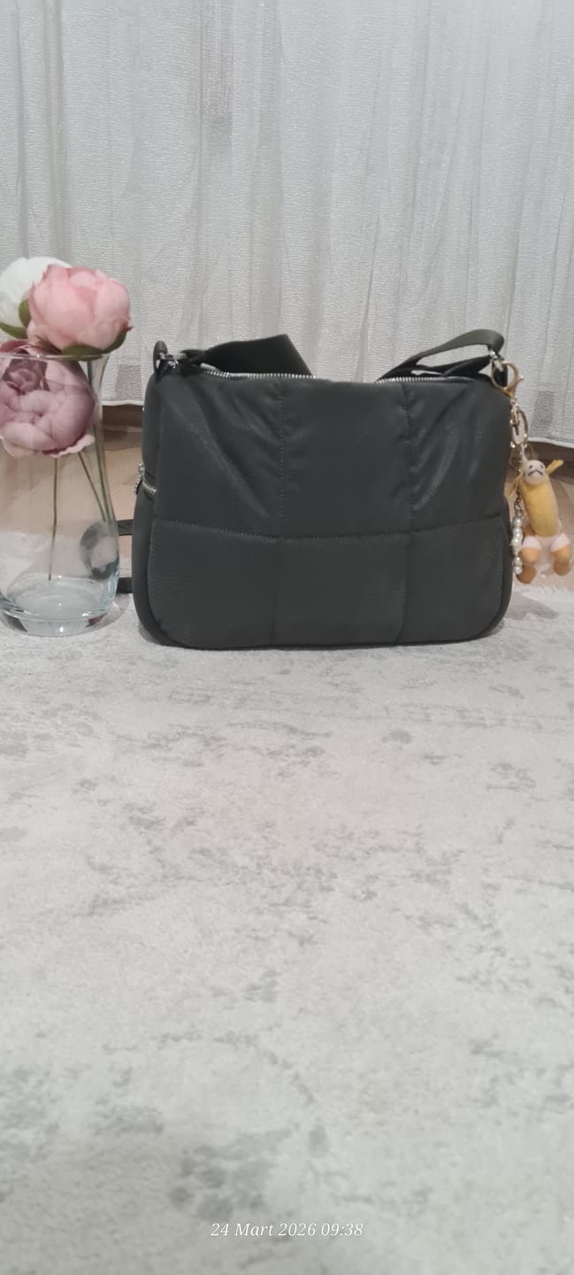 Customer photo review of Matmazel Zehen Haki Kadın Omuz Çantası