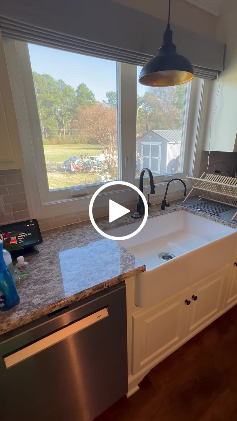 Customer video review of SmartWings Motorized Woven Wood Shades 50%/70%/100% Blackout Aphrodite