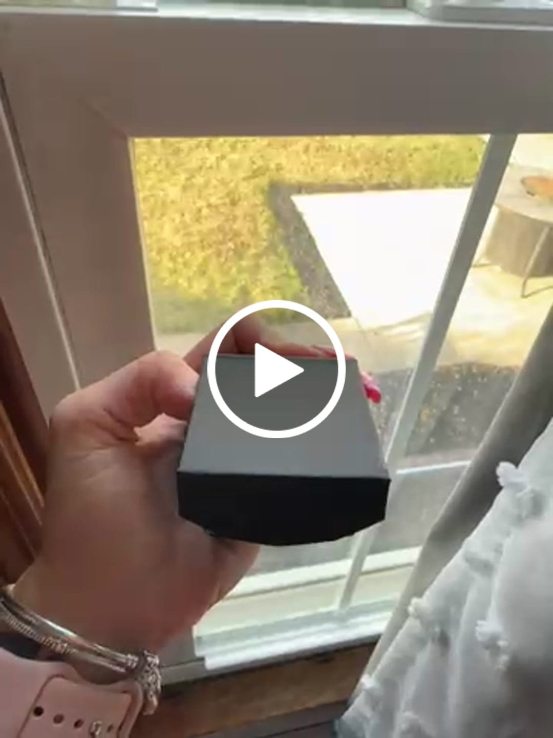 Customer video review of 8mm - Silver Tungsten Wedding Band W/ 7 CZ Diamond Inlay High Polish