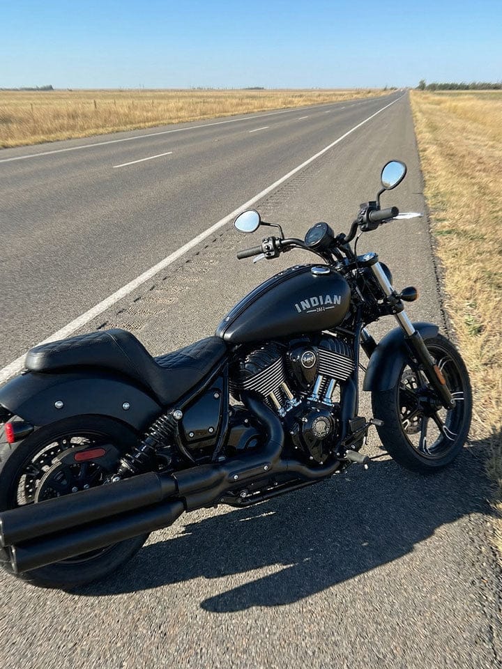 Customer photo review of Iron Born Diamond Stitch Indian Chief Dark Horse 2-Up Seat Black