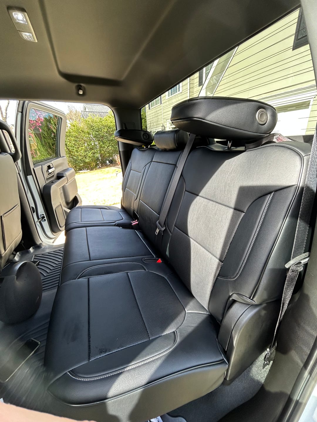 Customer photo review of 2019+ Chevrolet Silverado Premium Custom Leather Seat Covers