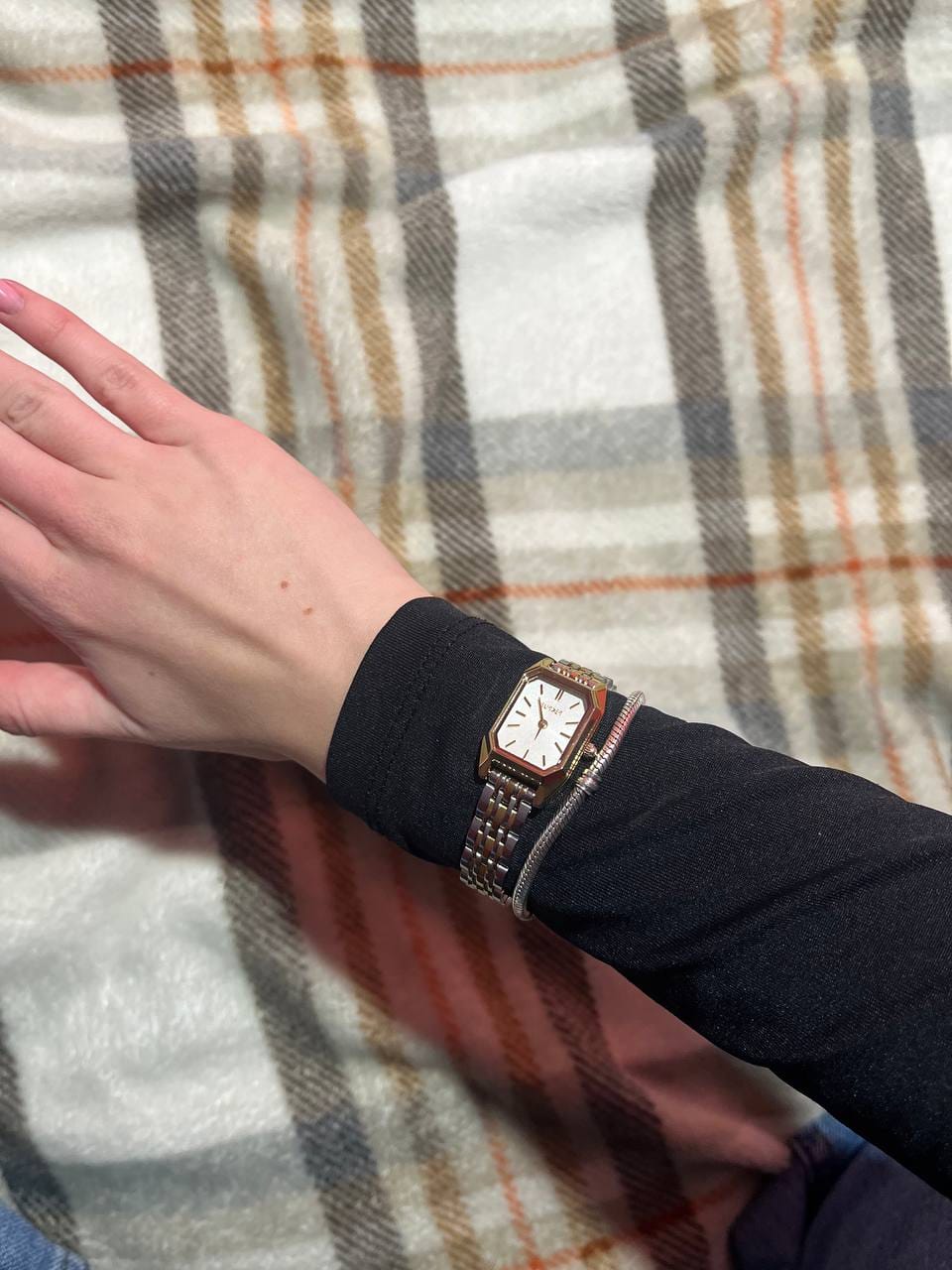 Customer photo review of Isabell Petite Gold Silver