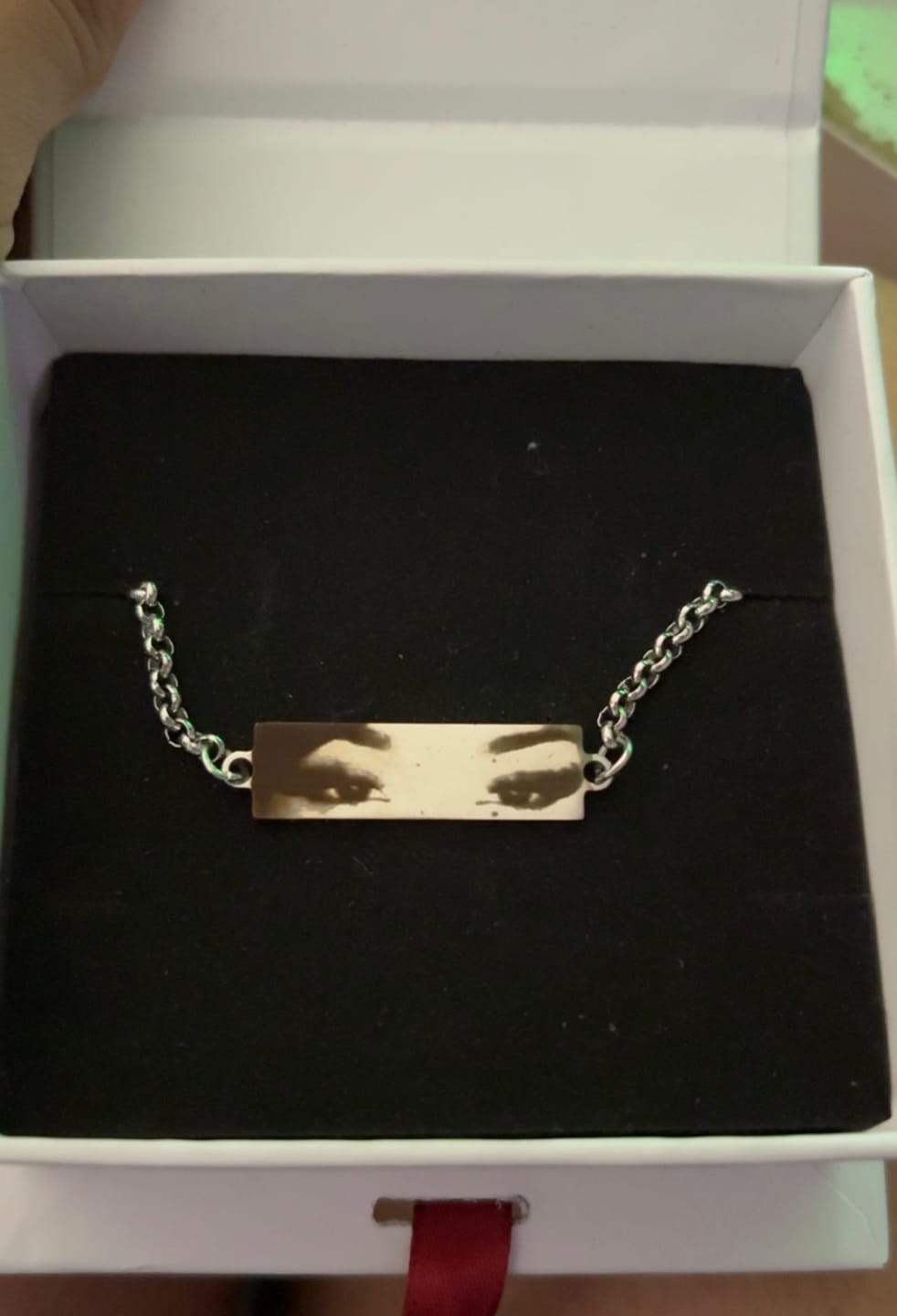 Customer photo review of Personalized Eye Photo Bracelet
