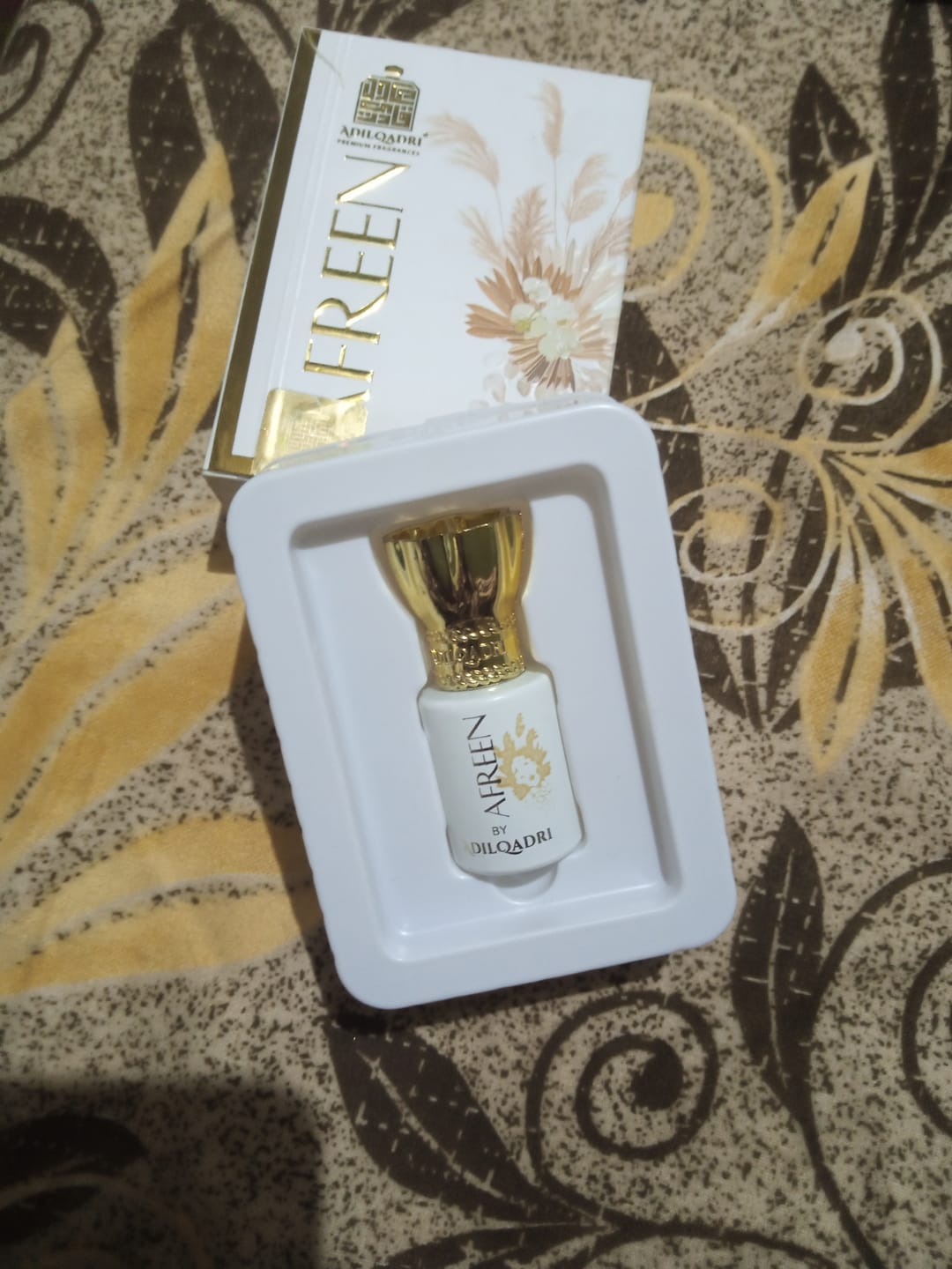 Customer photo review of Afreen Woman Luxury Attar Perfume