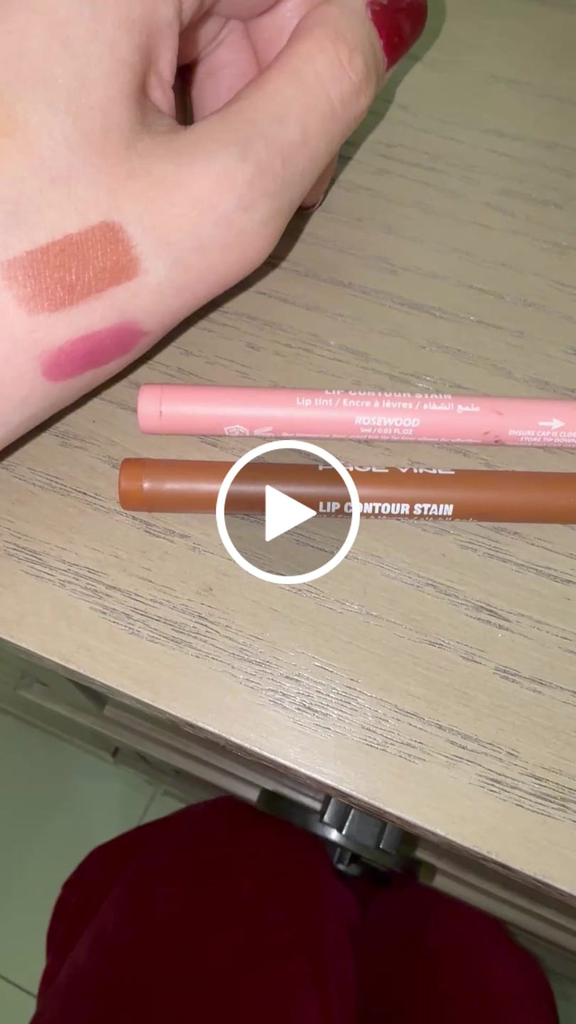 Customer video review of lip contour stain pen