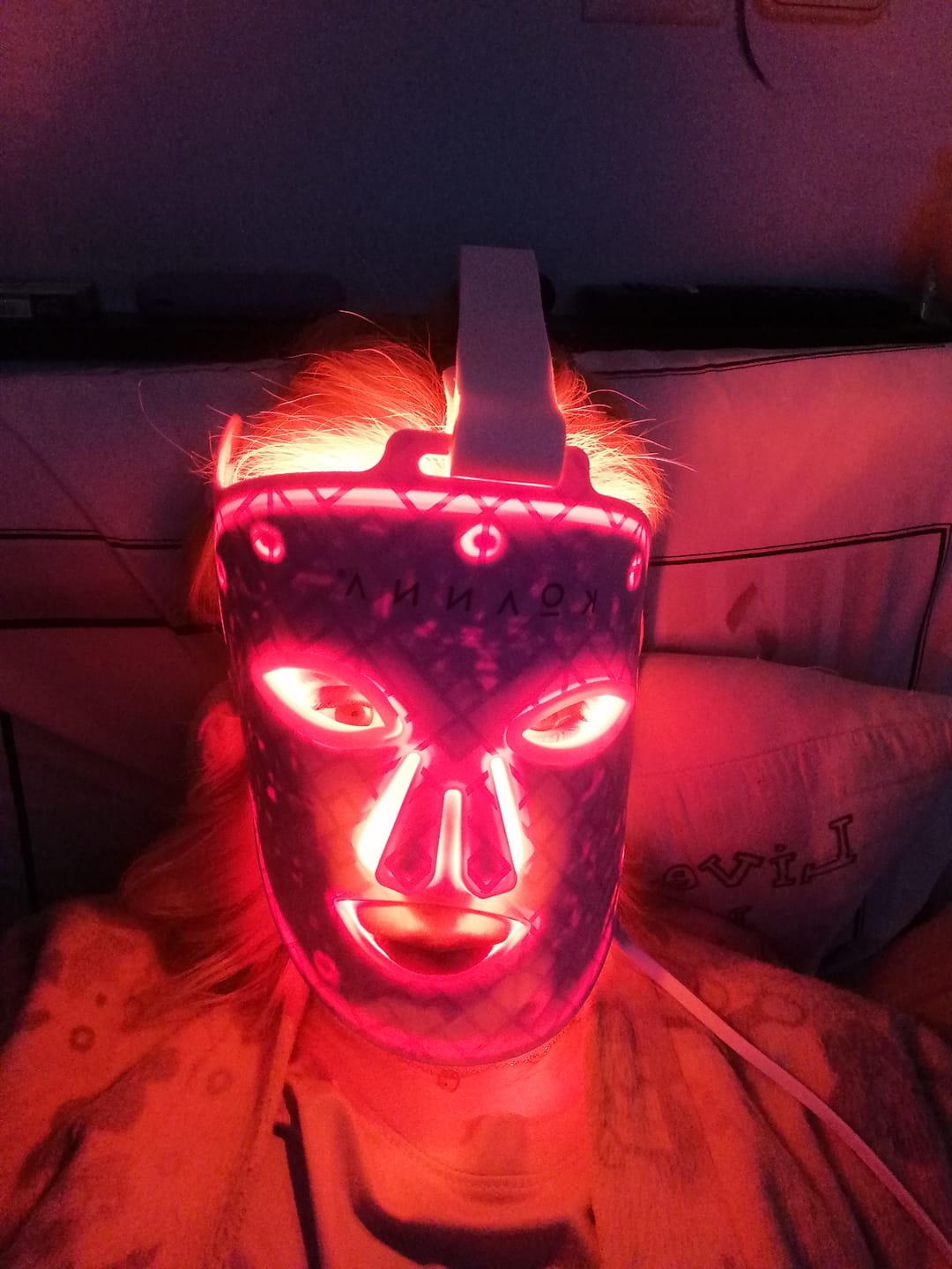 Customer photo review of Koanna® MultiGlo™ LED Light Therapy Mask