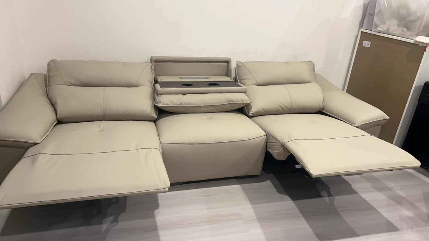 Customer photo review of Cinema 3 Seat Dual Electric Reclining Sofa with backrest flip-down table - Leather