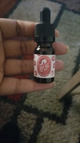 Customer photo review of Bargz Lick Me All Over Perfume Oil, Exotic Fragrance, Lovely Raspberry And Melon Aromas With A Touch Of Vanilla - Flat Cap