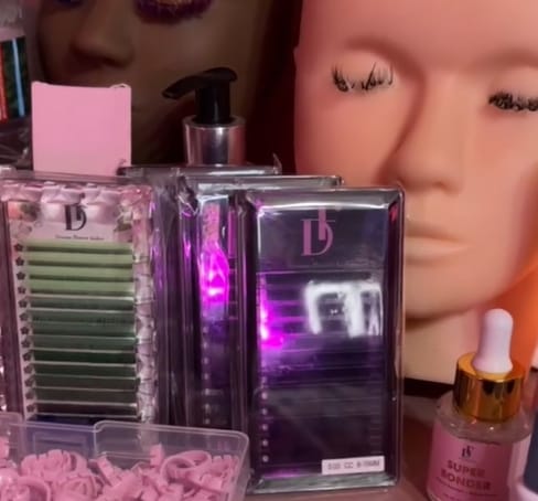 Customer photo review of Cashmere Volume Lashes 0.03/0.05/0.07