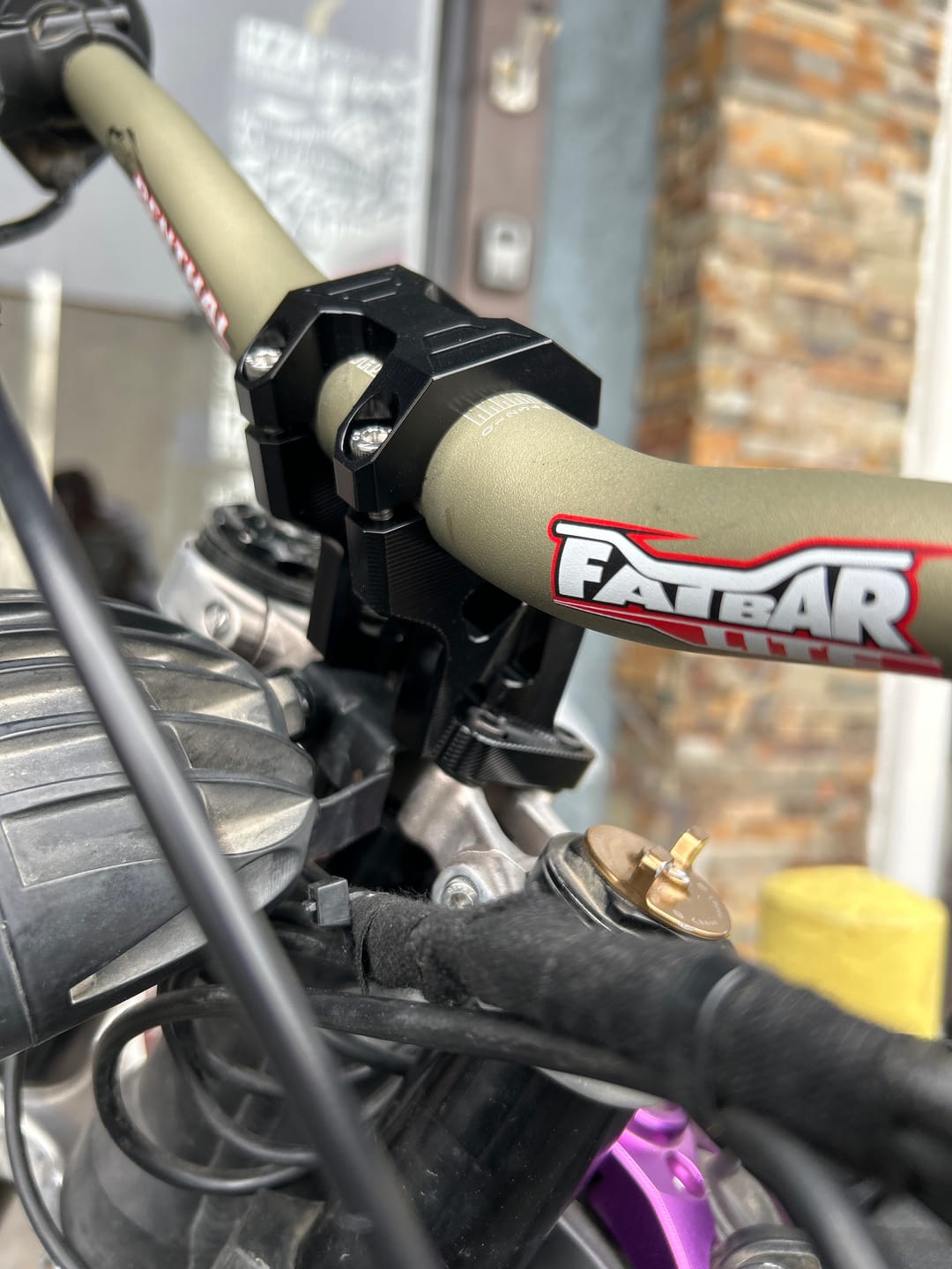 Customer photo review of SurRonshop Handlebar Lift Mount v3