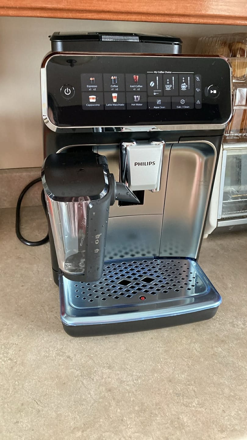 Customer photo review of Philips - Series 3300 LatteGo (SilentBrew) EP3347/90