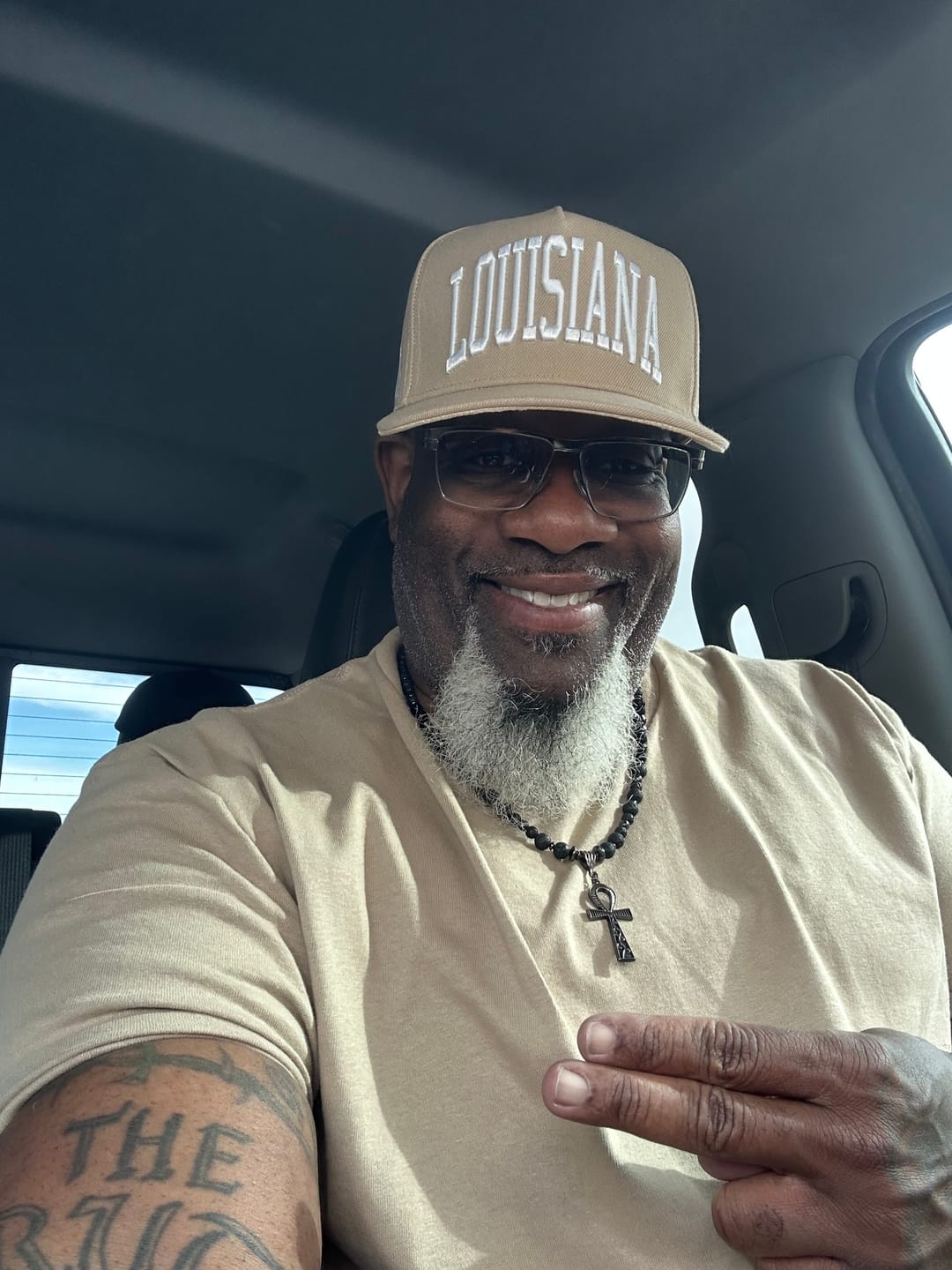 Customer photo review of LOUISIANA SNAPBACK - SAND EDITION