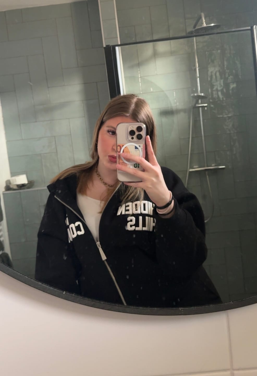 Customer photo review of GATED COMMUNITY ZIP HOODIE BLACK