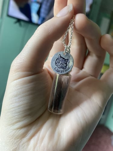 Customer photo review of Collar personalizado con rostro de mascota
