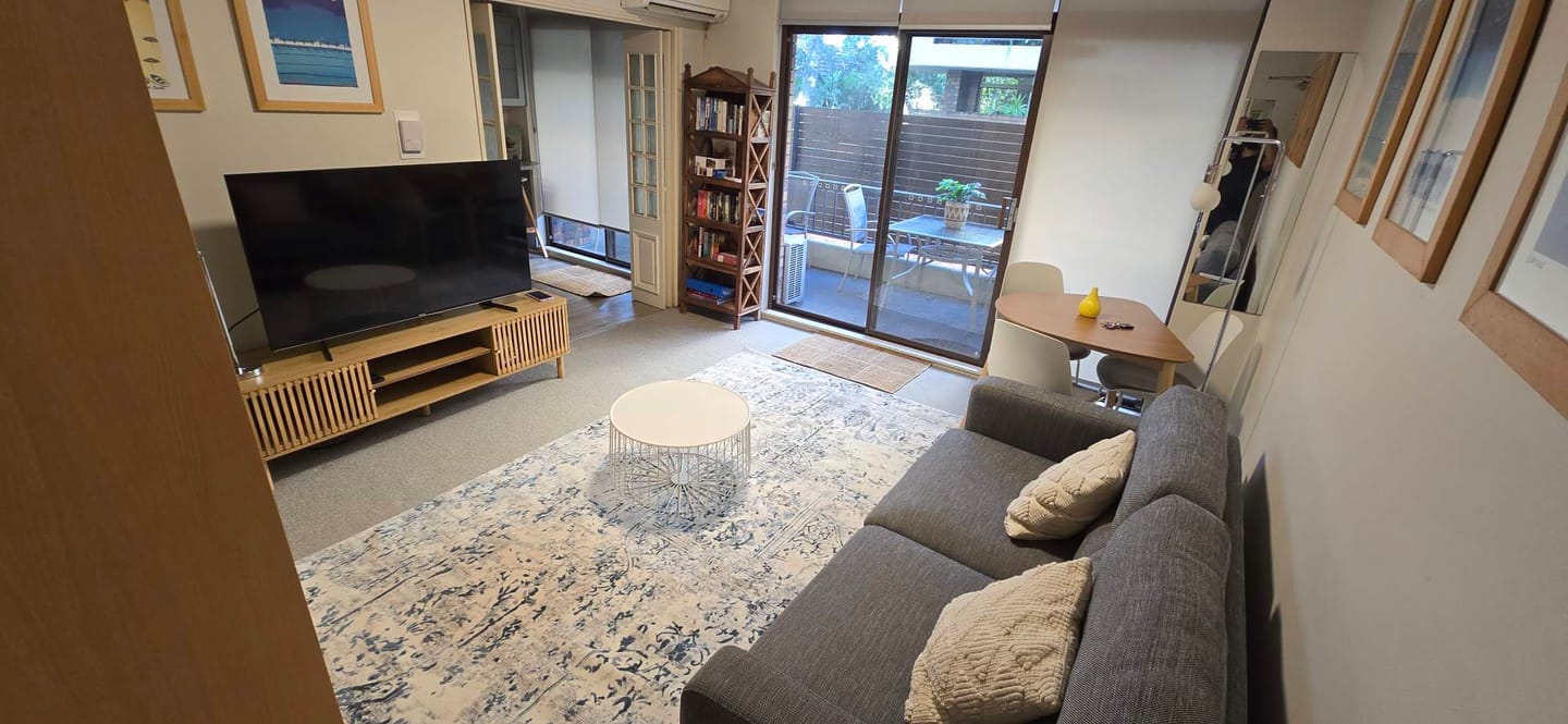 Customer photo review of Farah Distressed Contemporary White Blue Grey Rectangle Rug