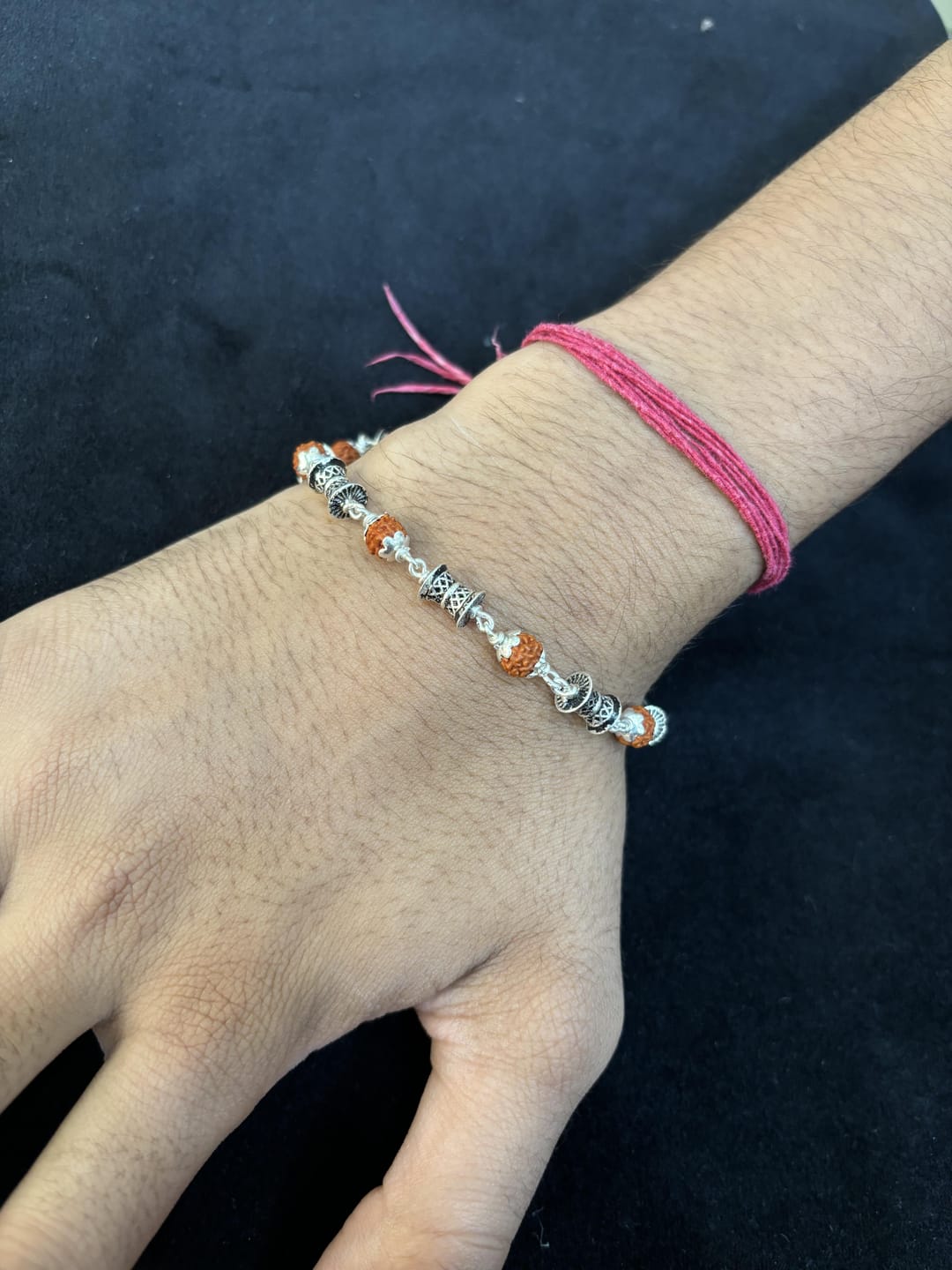 Customer photo review of Silver Damroo Rudraksha Bracelet