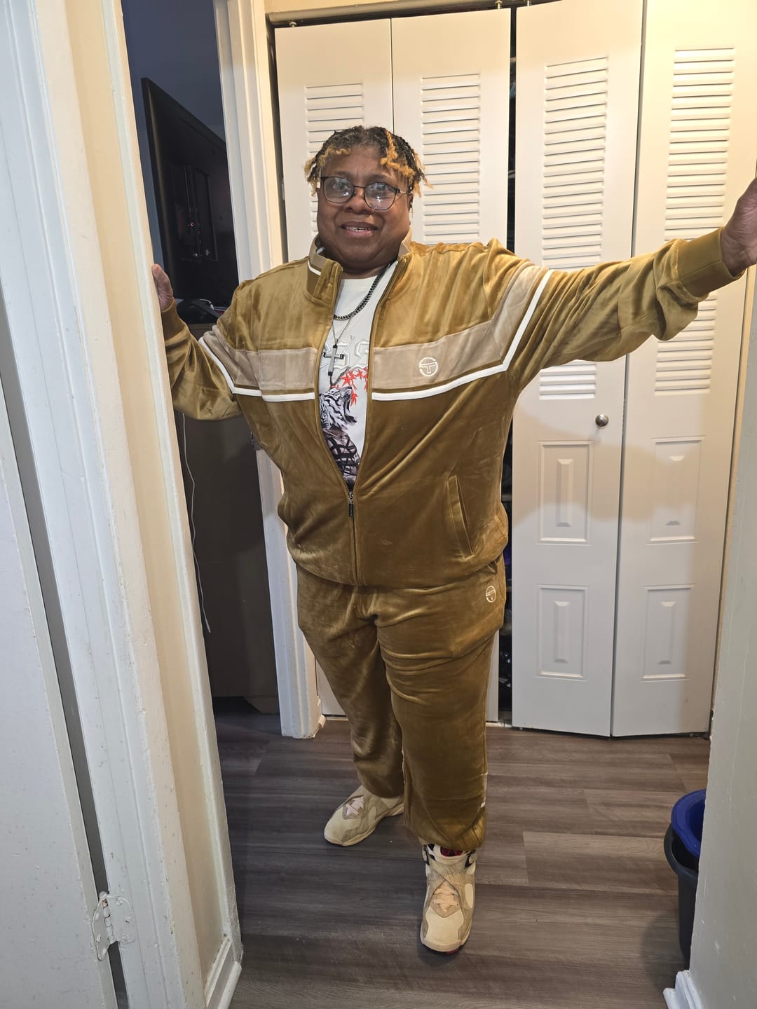 Customer photo review of Damarindo Velour Track Jacket- Bronze Brown